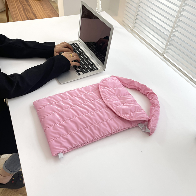 Quiltované ochranné púzdro s vyšívaným vzorom — ultra ľahké, proti krádeži a proti nárazom pre notebook a iPad; vonkajší polyester, vnútorná bavlna