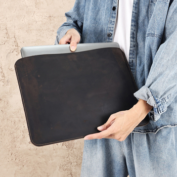 Kožni futrol za tablet – urbano minimalistički stil, tekstura gornje sloje teleće kože, podstava od teleće kože, brend Joey