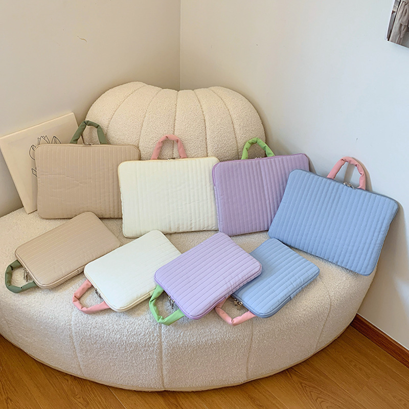 Geantă din nylon pentru tablete și laptopuri — rezistentă la uzură și șocuri, închidere în cârlig, mâner moale, buzunar interior pentru carduri