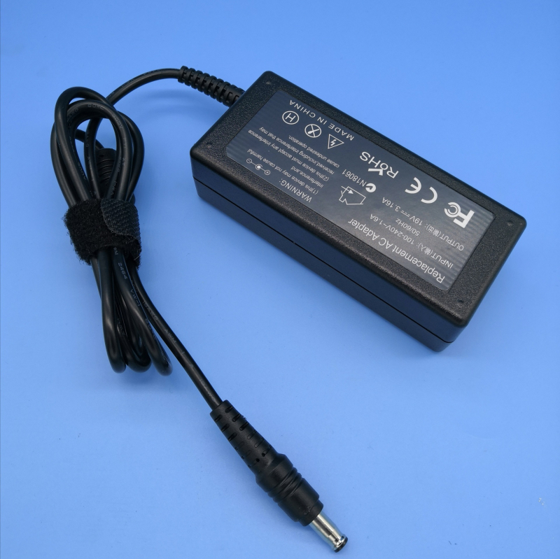Захранващ адаптер за лаптоп 19V, 3.16A, 60W, вход 110–240V, съвместим със Samsung лаптопи