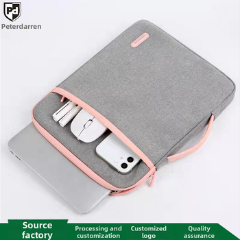 Obal na notebook s mäkkým uchom, polyester, zapínanie na zips, vodeodolný a odolný voči opotrebeniu, proti nárazom, vnútorná tmavá mriežková podšívka, pre obchodné cesty.