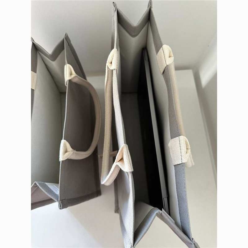 Platnena torba za laptop - Unisex, ručno i preko ramena, Jesen 2024