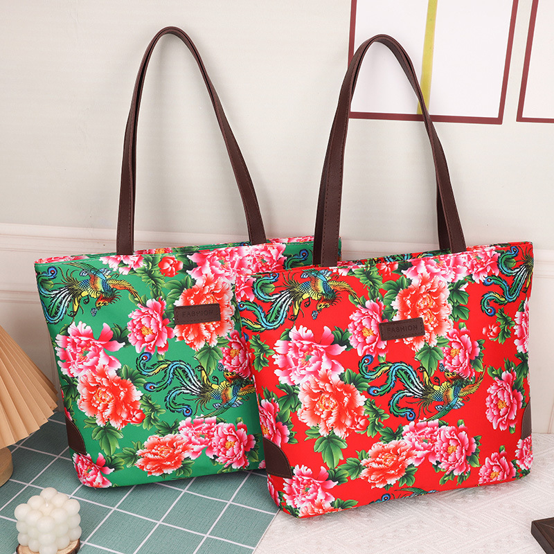 Geantă de pânză cu fermoar, formă orizontală pătrată, buzunare interne pentru telefon, documente și laptop, bretele duble