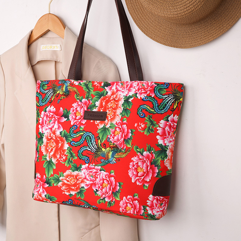 Geantă de pânză cu fermoar, formă orizontală pătrată, buzunare interne pentru telefon, documente și laptop, bretele duble