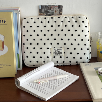 Hímzett pöttyös laptop- és tabletatartó liner táska (pamut; női design; 2025 tavasz)