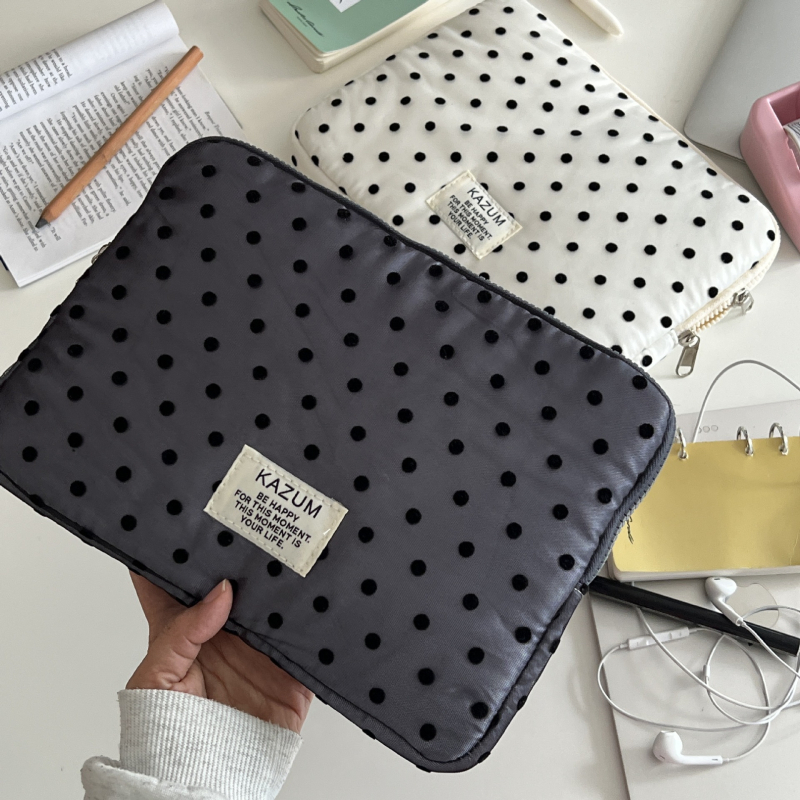 Hímzett pöttyös laptop- és tabletatartó liner táska (pamut; női design; 2025 tavasz)