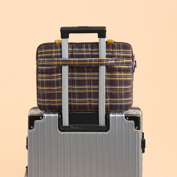 Geantă de umăr pentru calculator cu buzunar intern pentru iPad – nylon, căptușeală din poliester, stil urban minimalist, model dungi, primăvara 2025