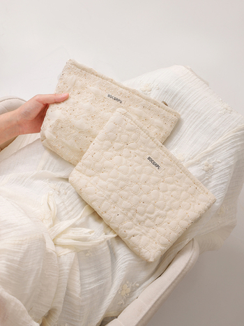 Õmmeldud kvilta kosmeetika kott lillemustriga, polüester, vooder kanvas, naistele