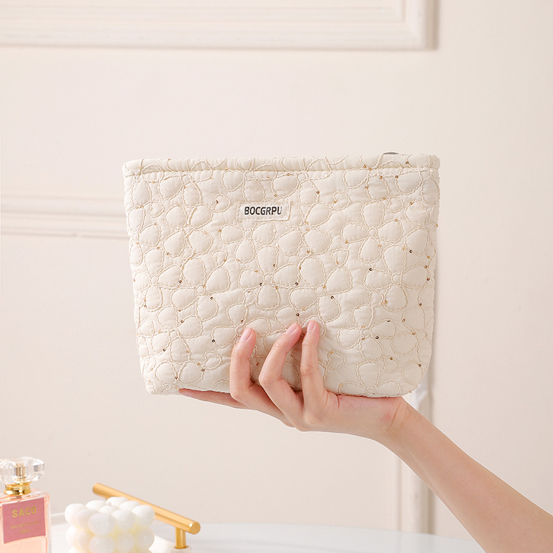 Õmmeldud kvilta kosmeetika kott lillemustriga, polüester, vooder kanvas, naistele