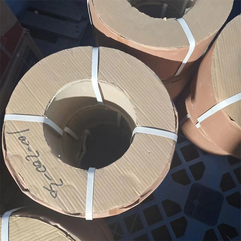 PP iepakojuma lente mašīnām, rokas josta, biezums 2 mm, vilces izturība 20 kg, svars 10 kg