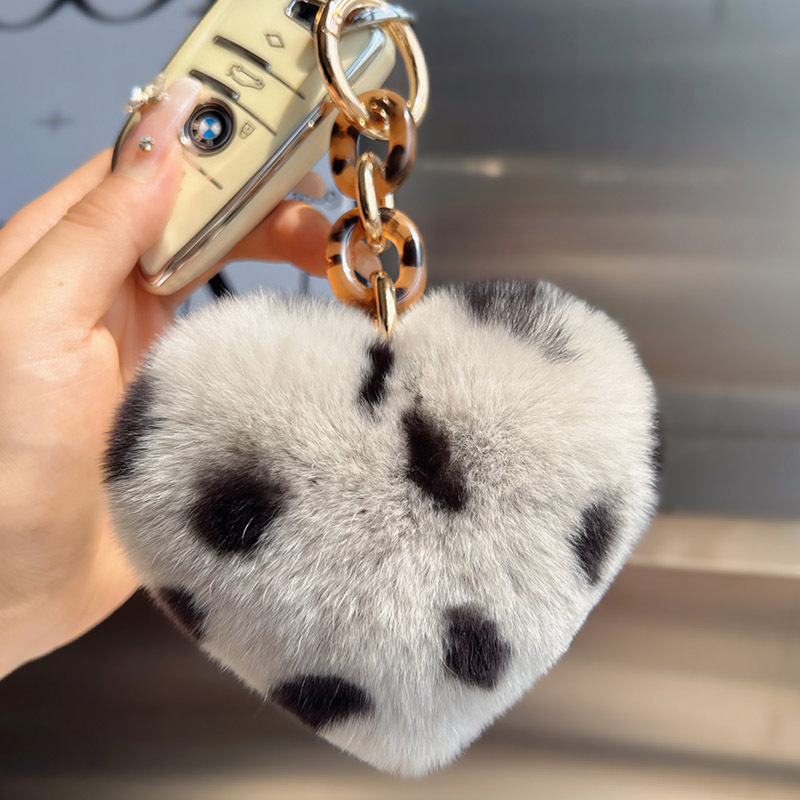 Privjesak za automobil ključeve s leopard printom i srcolikim oblikom — Marka Small rabbit flowers; Individualno pakiranje; Metal