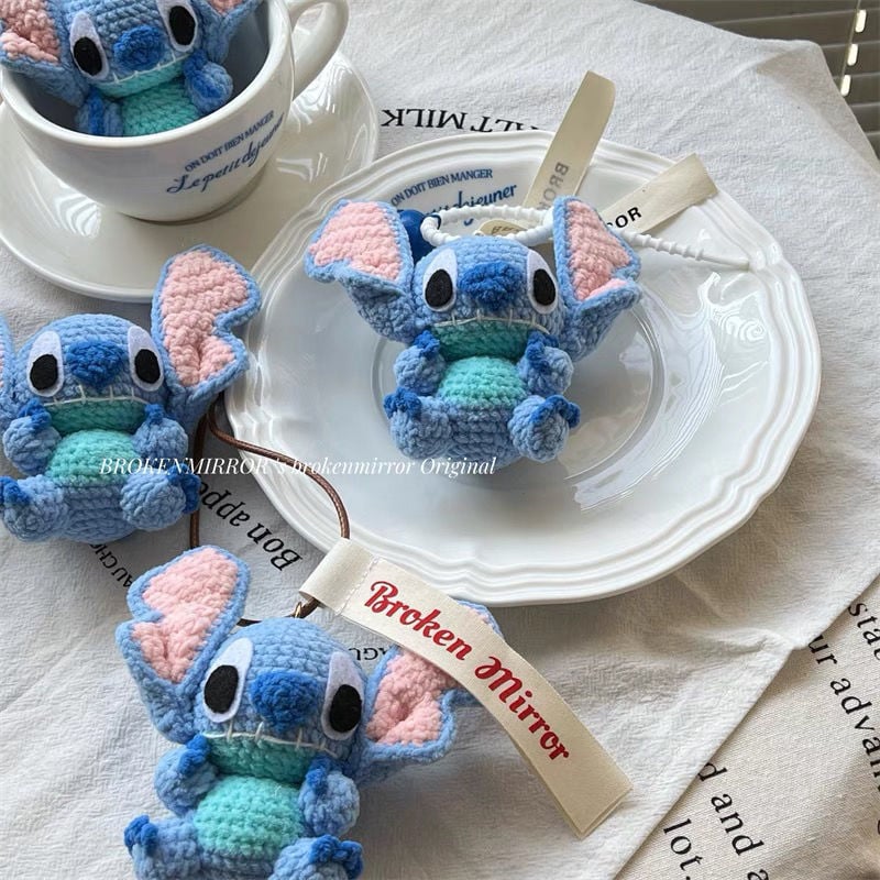 Ръчно плетен ключодържател Stitch със метална катарама – DIY комплект, IP одобрен (модно шоу)
