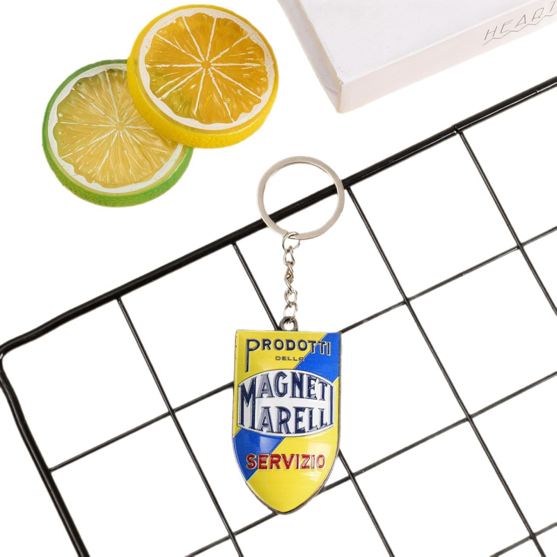 Fém kulcstartó, személyre szabott festéssel, különleges formájú rajzfilmszerű dizájn, modern művészeti stílus