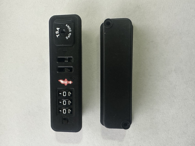 Torch bőröndzár kóddal - Modell 130#; Anyag: műanyag; Bőrönd tartozékok