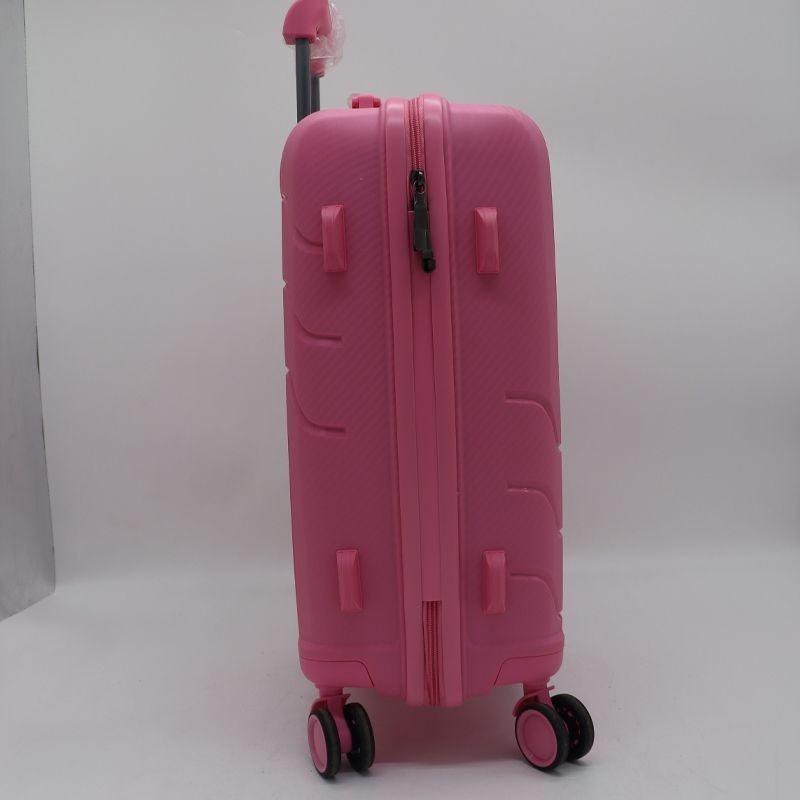 PP куфар със TSA комбинирано заключване, USB порт, разширяем, универсални колела