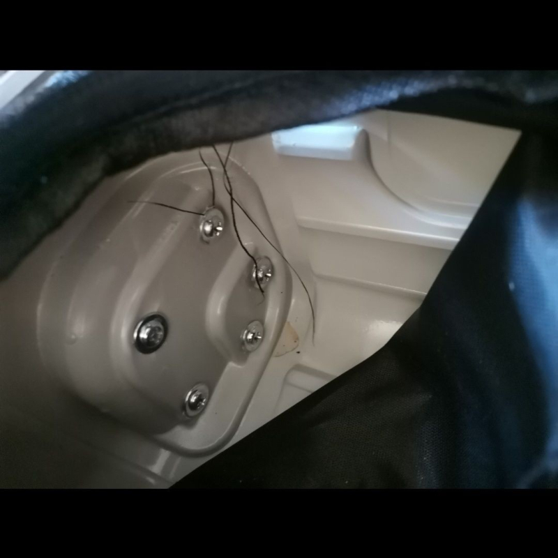 Roata pentru bagaj – rulare universală pentru bagaje, plastic, serie personalizată, toamnă 2023