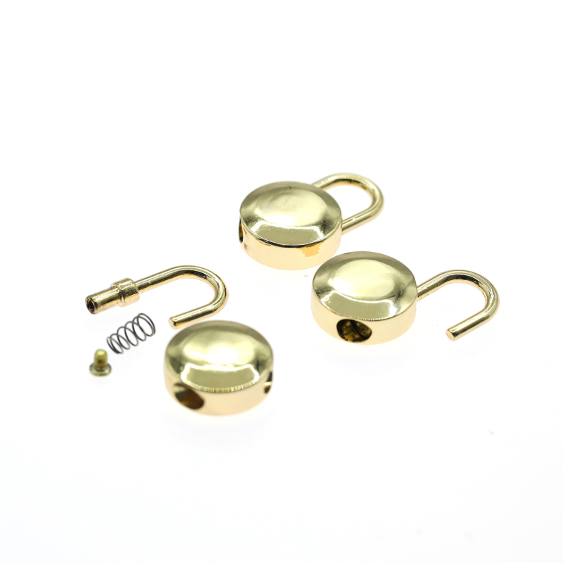 Somu piederumi: Apaļš slēdzis un cinko sakausējuma pakaramais; pielāgota apstrāde; piemērots ceļojumu somām un sieviešu somām