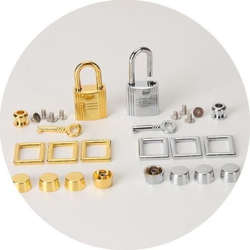 Táska zár – csíkos dizájn, cink ötvözet, fém hardver, márka New beauty