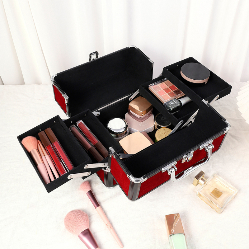 Metallist meigikast lukuga, laieneb kodukasutuseks