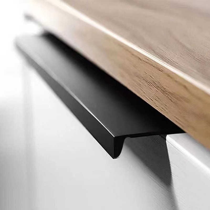 Ugrađena ručka za vrata ormarića - aluminijska legura, pravokutni oblik, površinski montiranje, sprej završna obrada, moderni minimalistički stil