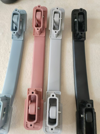 Ručka za kofer – PC materijal (2018. jesen, dodaci za kofer)