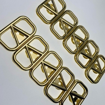 V formas aizdare somai (Brand: Xinhe hardware; Name: V-shaped lock; Processing and customization: Yes)