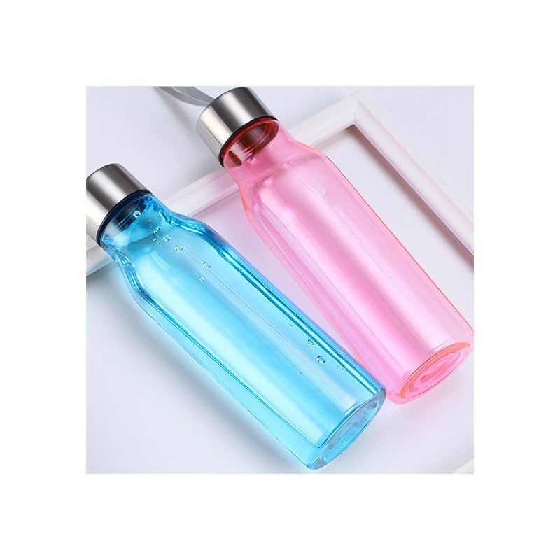 600 ml műanyag víz pohár gyűrűs fogantyúval és rozsdamentes acél fedéllel, két részes készlet, 165 g