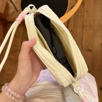 SLR fényképezőgép-táska, crossbody, tárolóbarát, városi minimalistikus dizájn, 2025 nyár