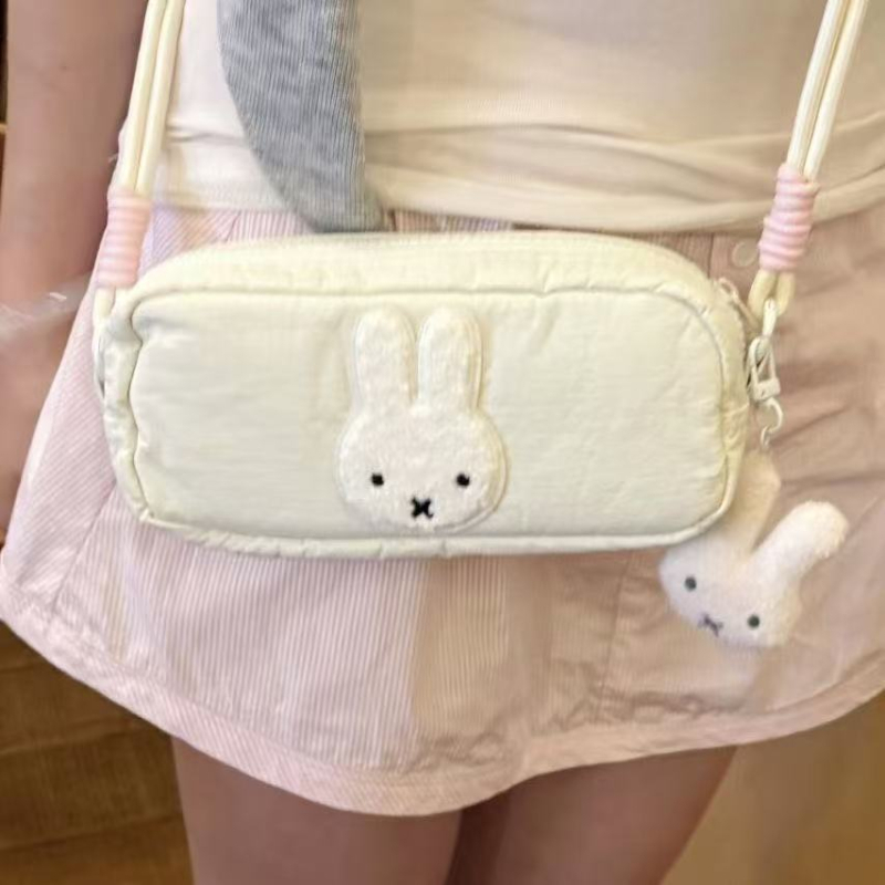 SLR fényképezőgép-táska, crossbody, tárolóbarát, városi minimalistikus dizájn, 2025 nyár