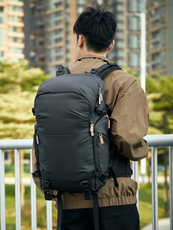 Rucsac pentru Cameră Mirrorless – Rezistent la apă, Capacitate mare, Spate respirabil, Poliester