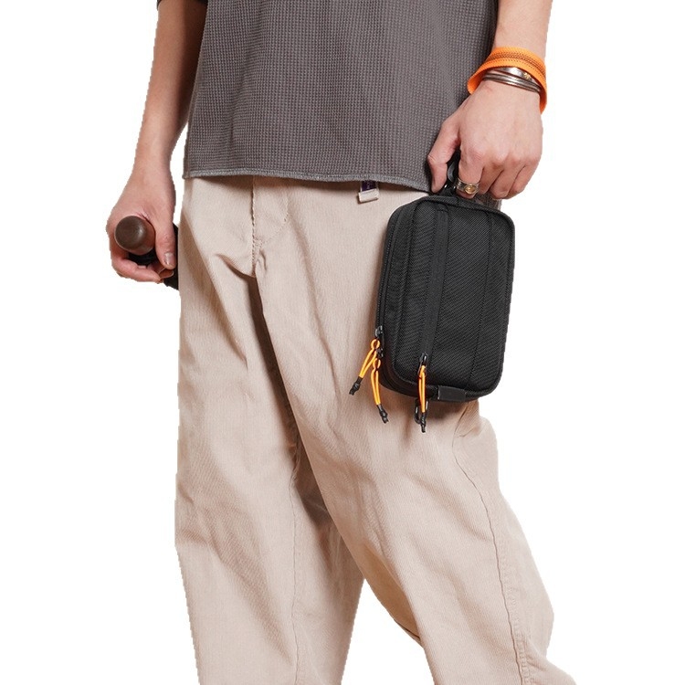 Muška crossbody torba za putovanja - najlon, ultra lagana, vodootporna, podstava od poliestera