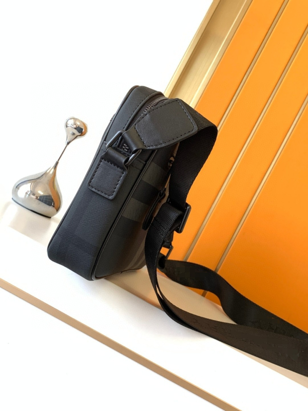 Muška crossbody torba za kameru s kariranim uzorkom, PVC materijal, proljeće 2024, svakodnevna uporaba