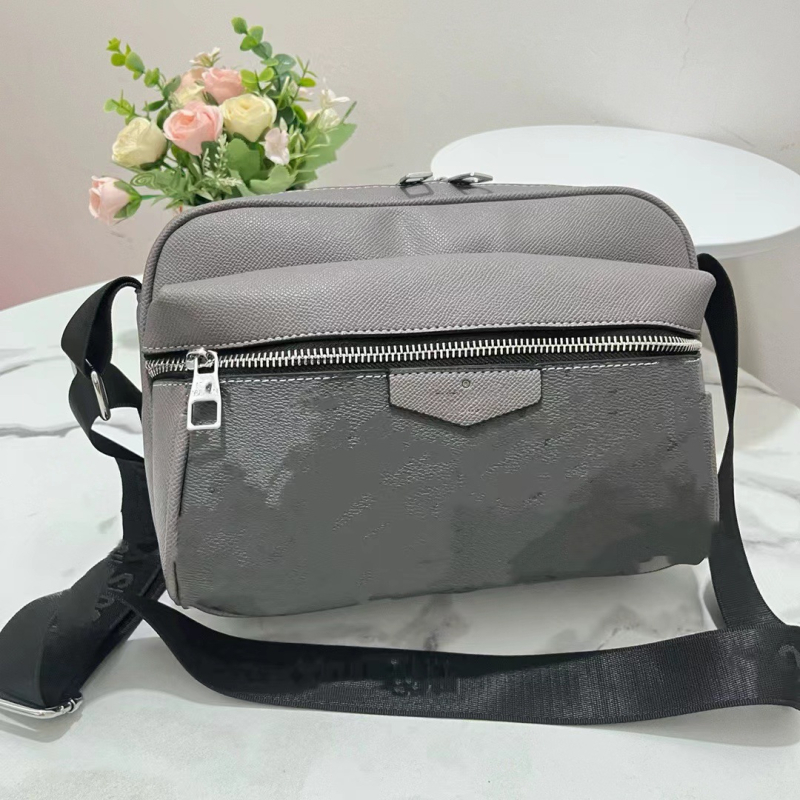 Muška crossbody torba — street fashion stil, PU koža, uzorak s slovima, poliester podstava, proljeće 2025
