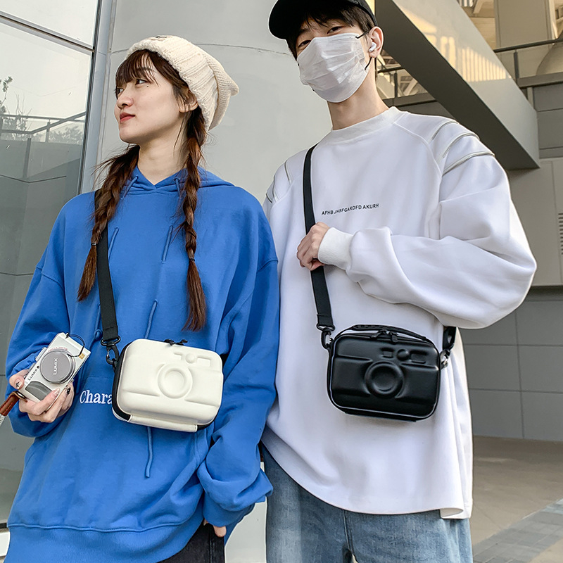 Muška crossbody torba u stilu kamere, lagana i kompaktna, PU materijal, prošireni kapacitet, poliester podstava, casual upotreba