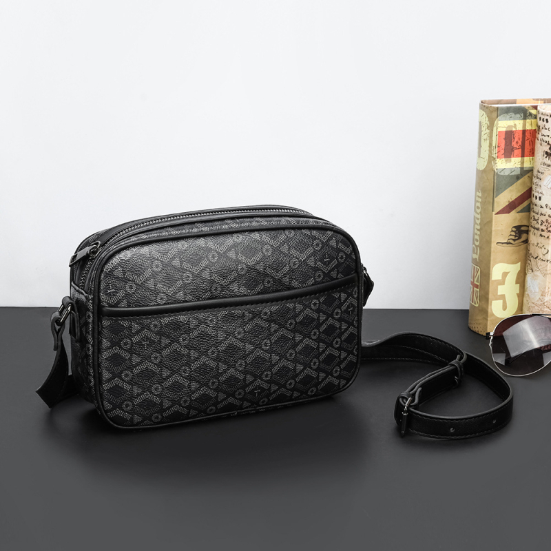 Muška crossbody torbica s geometrijskim uzorkom, PVC materijal, brend Tislanqi, gradski stil (Brend: Tislanqi; Materijal: PVC; Uzorak: Geometrijski; Stil: Gradski; Sezona: Proljeće 2025)