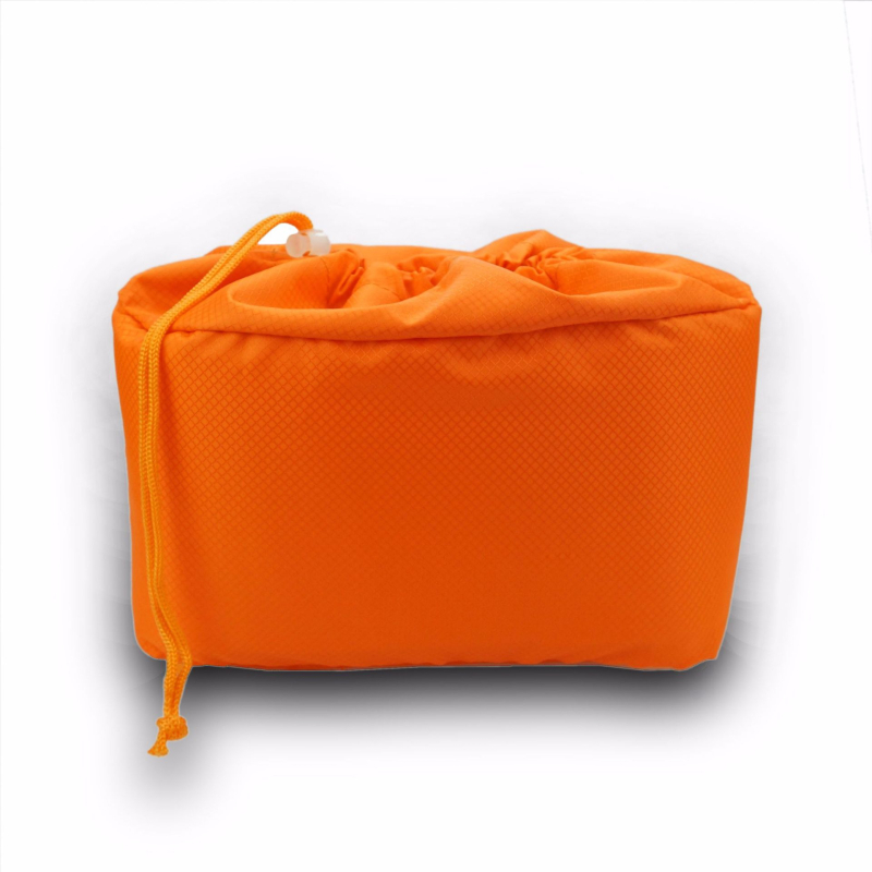 SLR kaamera kott — kokkupandav disain, veekindel sisemine kate koos tõmblukuga, ruuduline muster, polüestervooder, koormuse vähendamine