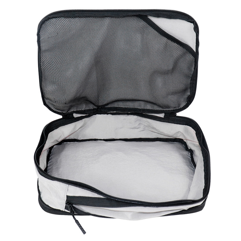 Taška na kameru s teleskopicky rozšíriteľným vnútrom, modulárne priehradky, ochranné uloženie pre svetlá, Oxford látka