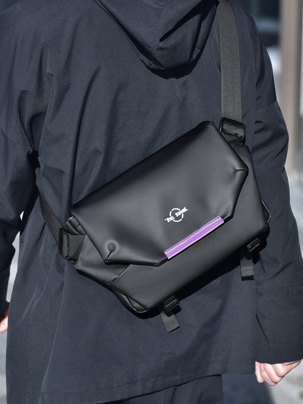 Muška crossbody torba: vodootporna, proširiva, džep za kameru