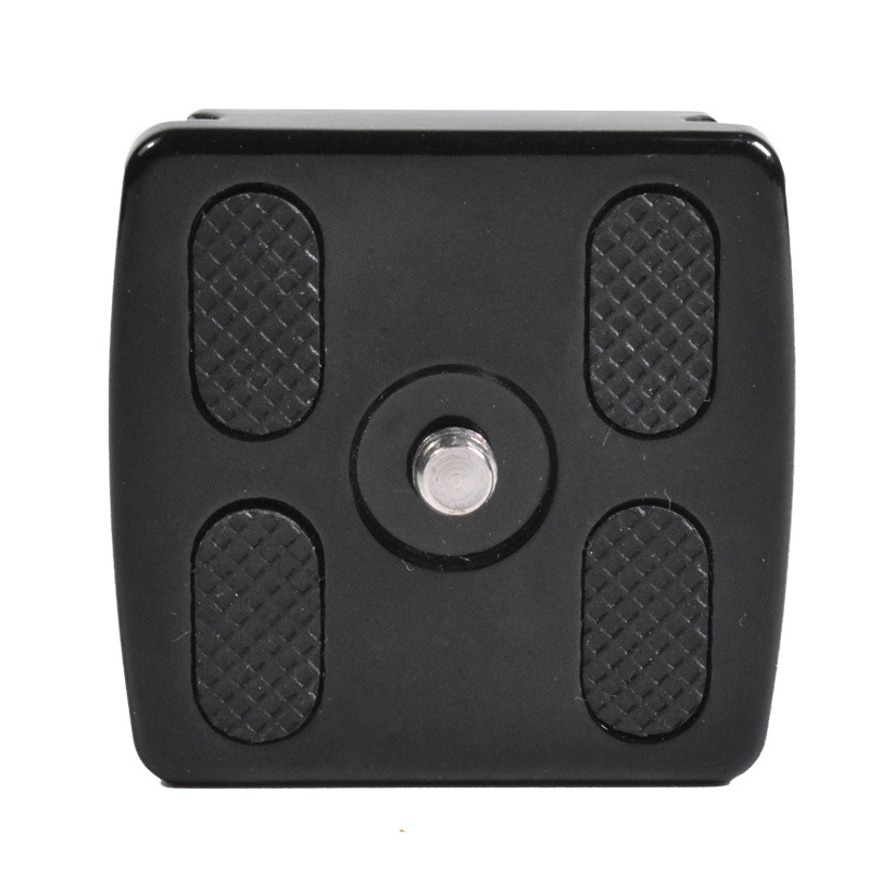 Tripod gyorskioldó tábla, alumínium ötvözet, 1/4-inch csavar, max terhelés 2–5 kg, tömeg 41 g, kompatibil DSLR fej