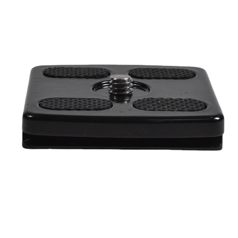 Tripod gyorskioldó tábla, alumínium ötvözet, 1/4-inch csavar, max terhelés 2–5 kg, tömeg 41 g, kompatibil DSLR fej