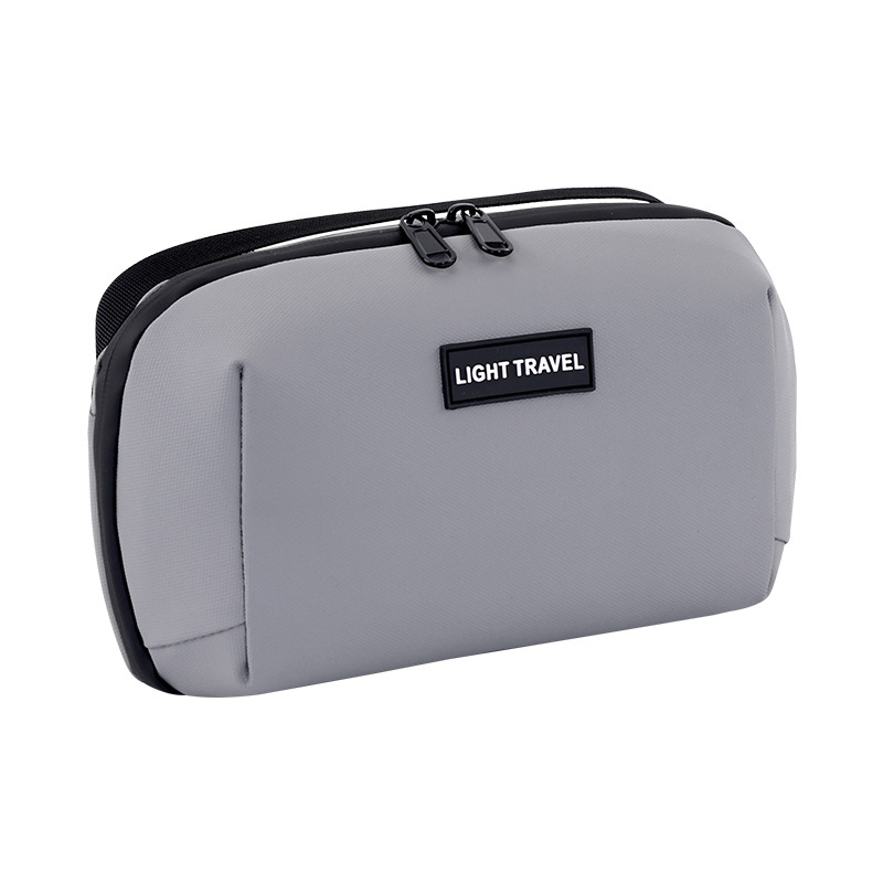 Kozmetička torba, kubnog oblika, membranski materijal, višenamjenska putna torba, model 5008