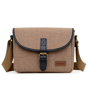 Nylon vállkamera táska DSLR/Mirrorlesshez, Modell D32, 1 kamera + 2 objektív befogadás, vízlepergető, kopásálló, lopás elleni védelem, ütésálló