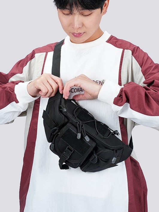 Muška torbica za prsa s kaišem crossbody — Oxford tkanina, otporna na habanje, proširiva kapaciteta, može nositi 8-inčni prijenosnik, smanjuje opterećenje