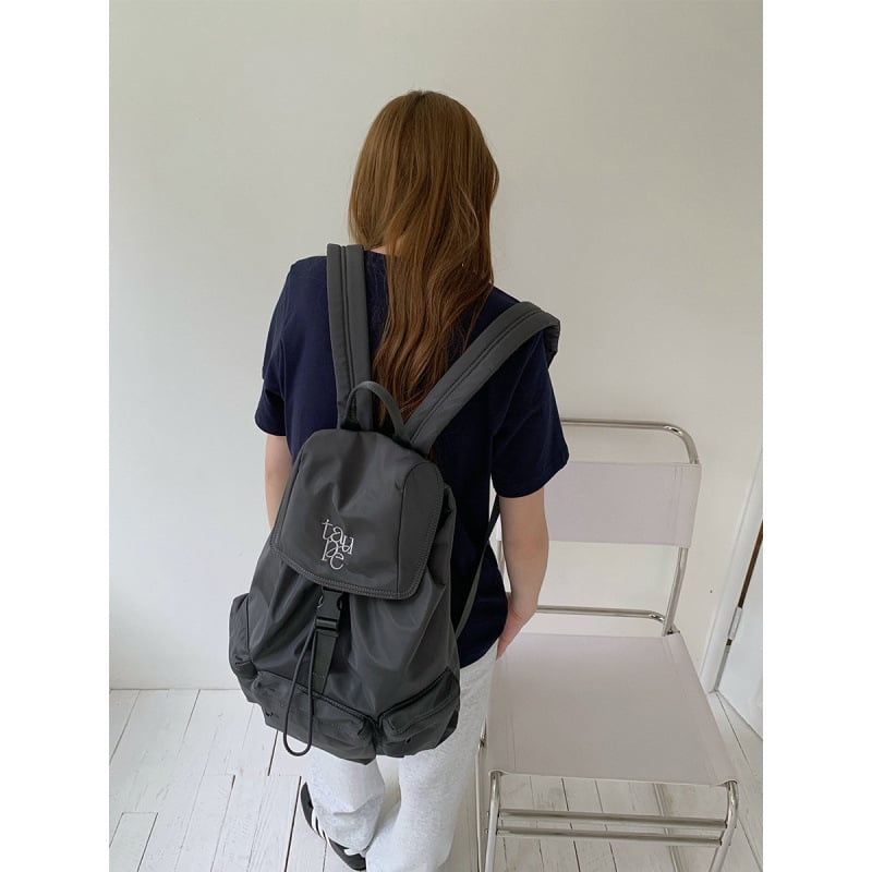Unisex nylon ruksak za slobodno vrijeme i putovanja, kapacitet 20–35 L, 14-inčni prijenosnik, ultra lagan