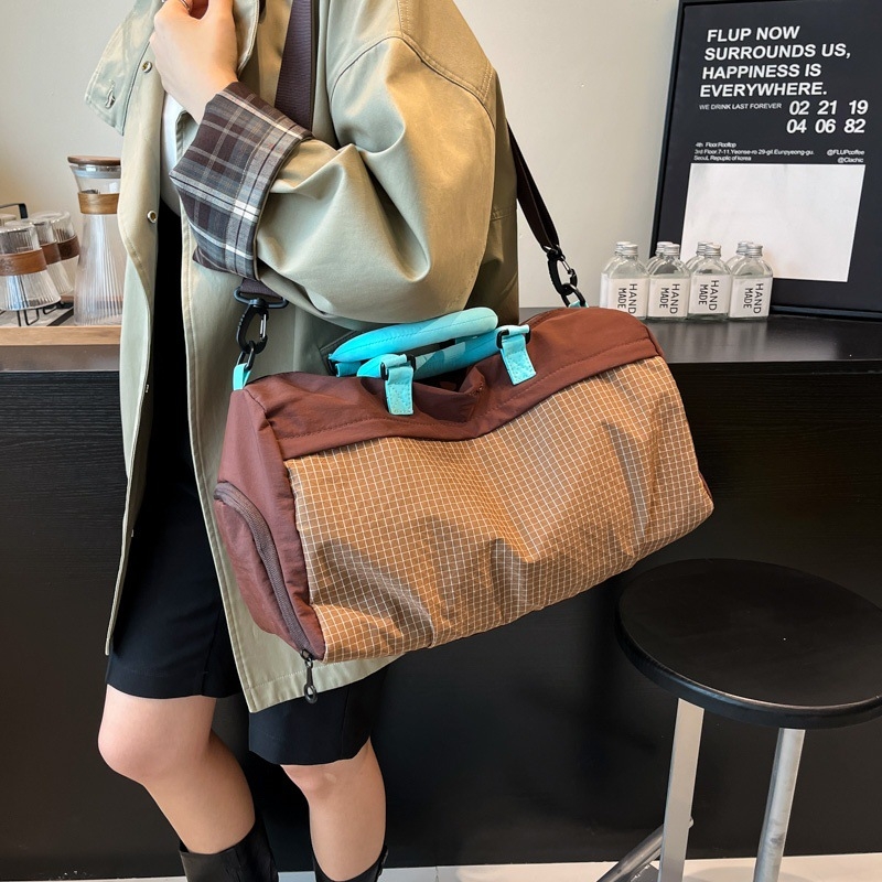 Geantă de fitness, capacitate 20–35 L, din nylon, respirabilă, extensibilă, reduce povara