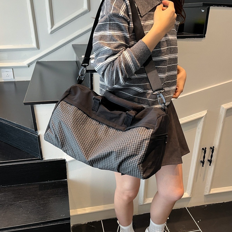 Geantă de fitness, capacitate 20–35 L, din nylon, respirabilă, extensibilă, reduce povara