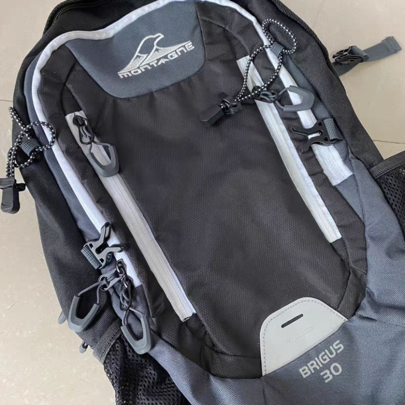 Unisex ruksak za planinarenje 30L, vodootporan, lagan, najlon konstrukcija
