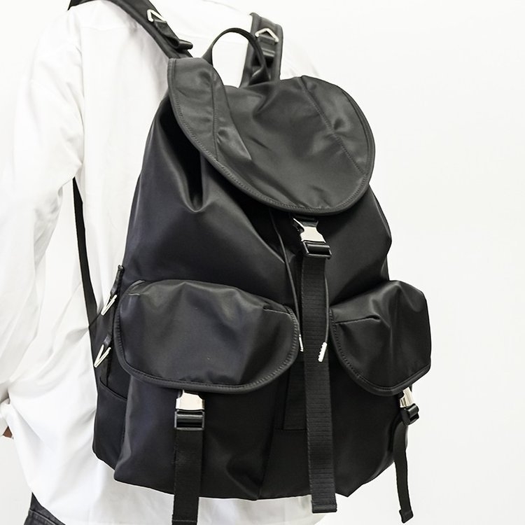 Uniszex kültéri hátizsák, Oxford anyag, minimalist és luxus stílus, 20–35 literes kapacitás, légpárnás vállpántok