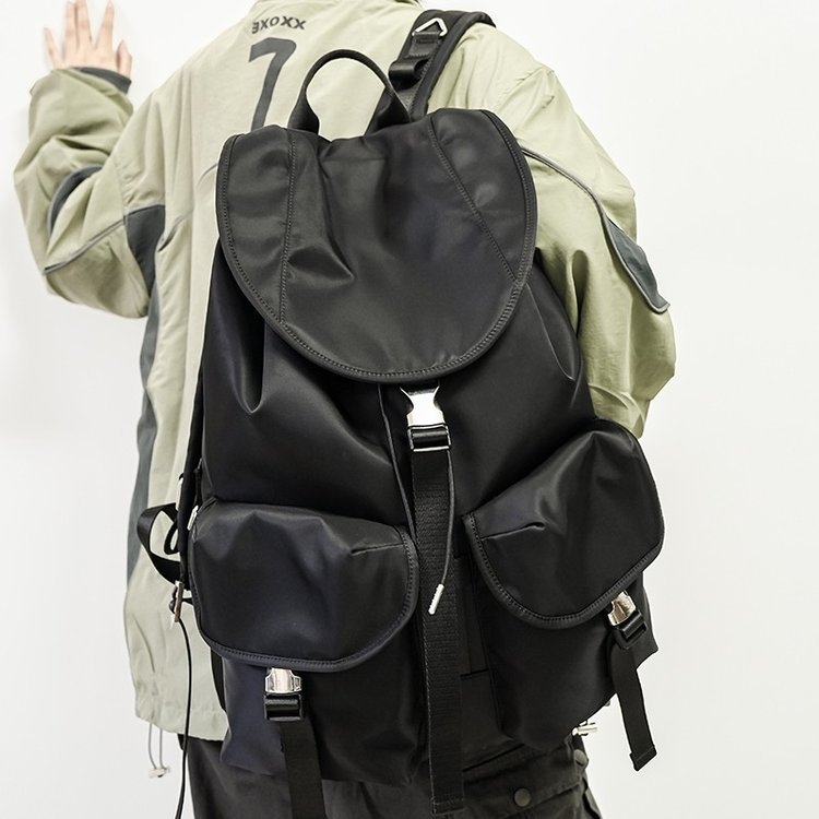 Uniszex kültéri hátizsák, Oxford anyag, minimalist és luxus stílus, 20–35 literes kapacitás, légpárnás vállpántok