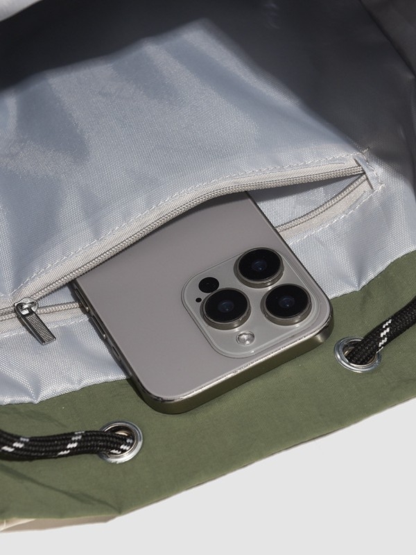 Ženski bucket ruksak – Najlon, vodootporan, zakrivljeni naramenice, poliesterska podstava, za rekreacijsko putovanje